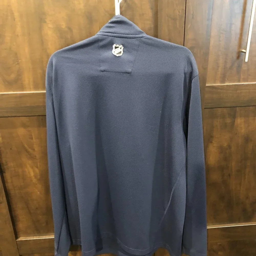 Winnipeg Jets Zip Up Jacket - Picture 2 of 2
